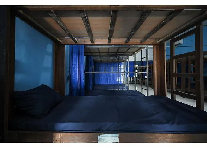 Bunk Bed Bali Near Sanur Mitra Reddoorz